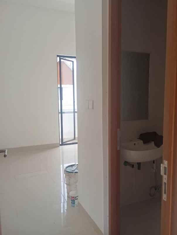 dijual rumah karanggan gunung putri bogor