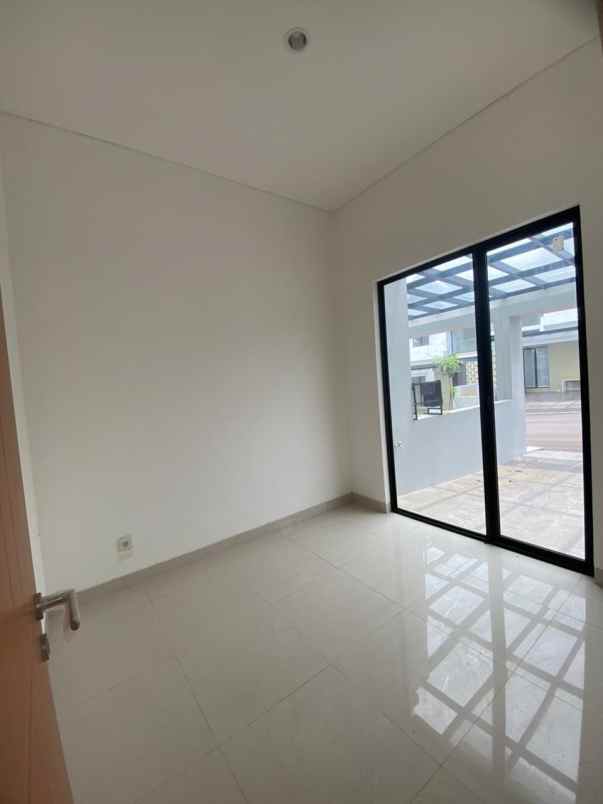 dijual rumah karanggan gunung putri bogor