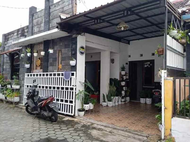 dijual rumah kasihan