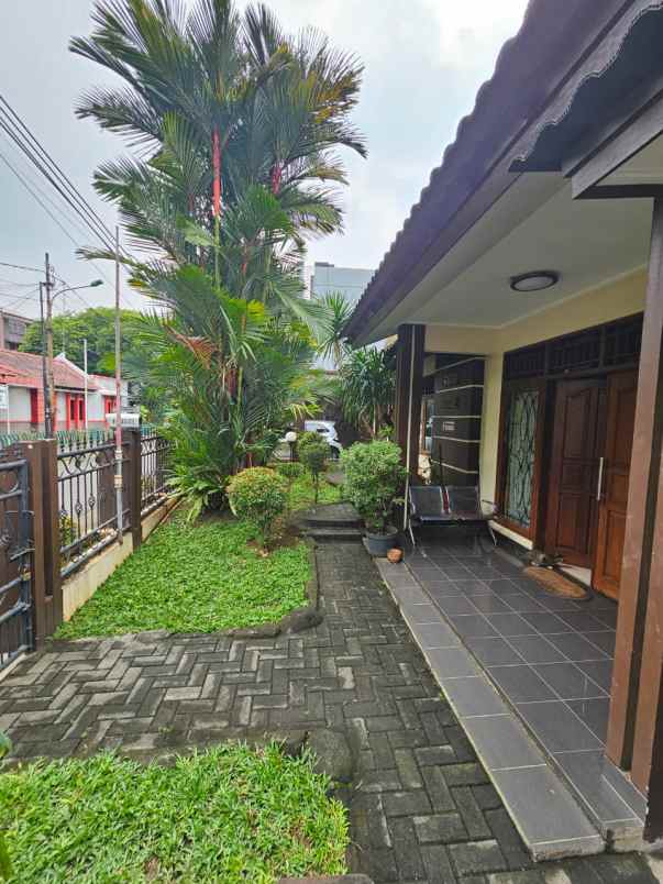 dijual rumah kav dki pondok kelapa
