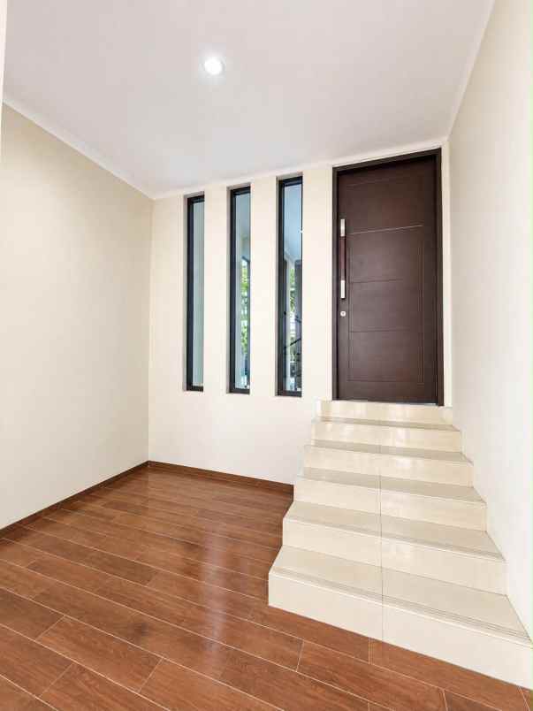 dijual rumah kebayoran bintaro