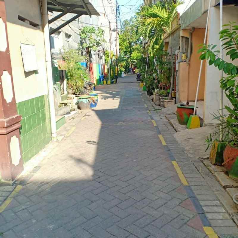 dijual rumah kedung tarukan baru strategis