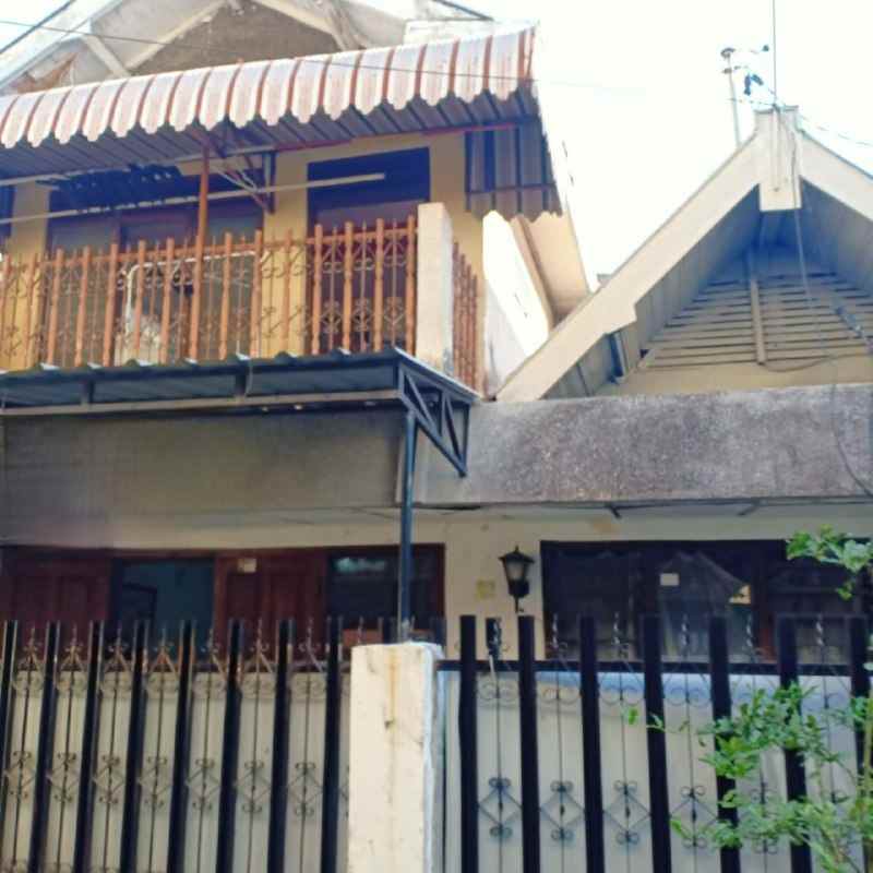 dijual rumah kedung tarukan baru strategis