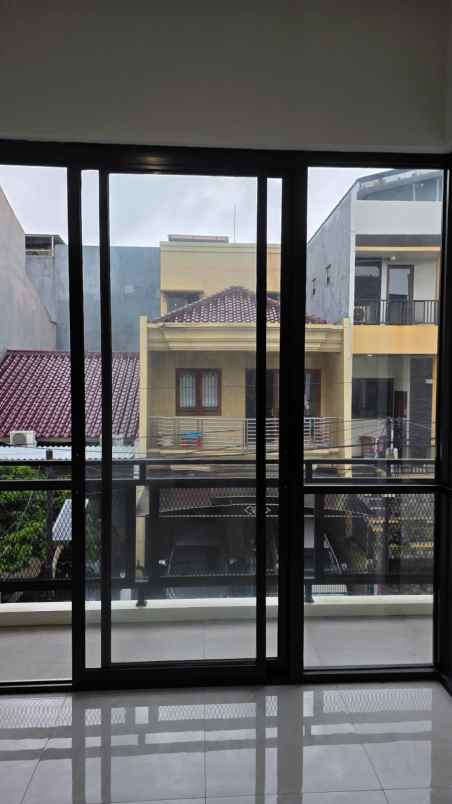 dijual rumah kelapa kopyor kelapa gading