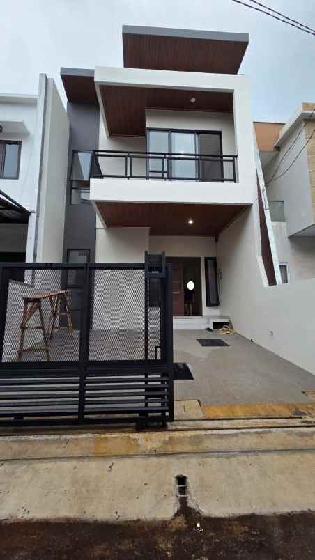 dijual rumah kelapa kopyor kelapa gading