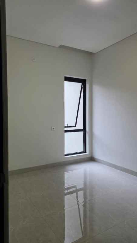 dijual rumah kelapa kopyor kelapa gading