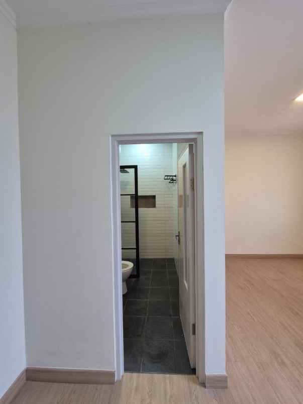 dijual rumah kelapa nias kelapa gading