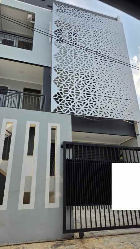 dijual rumah kelapa nias kelapa gading