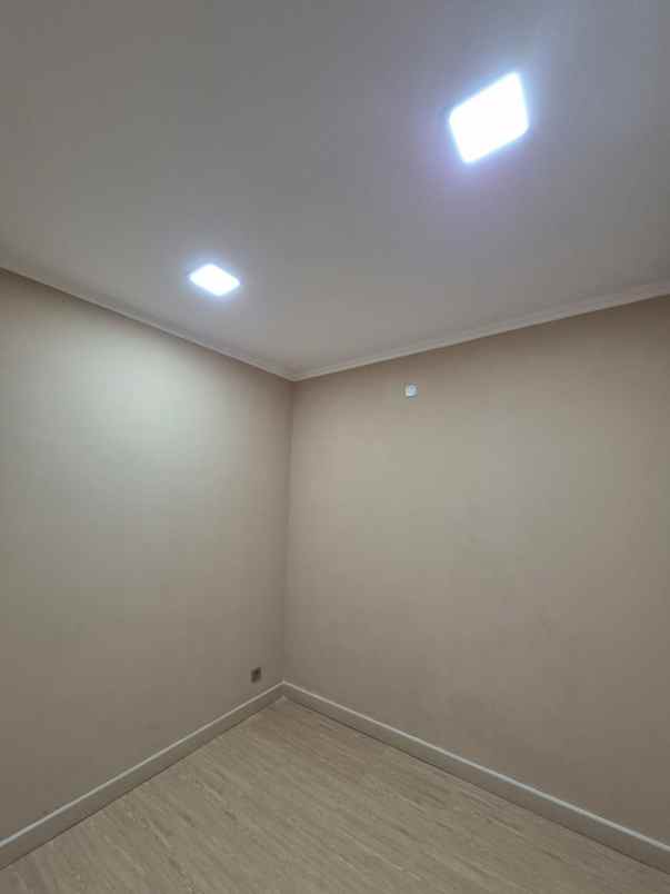 dijual rumah kelapa nias kelapa gading