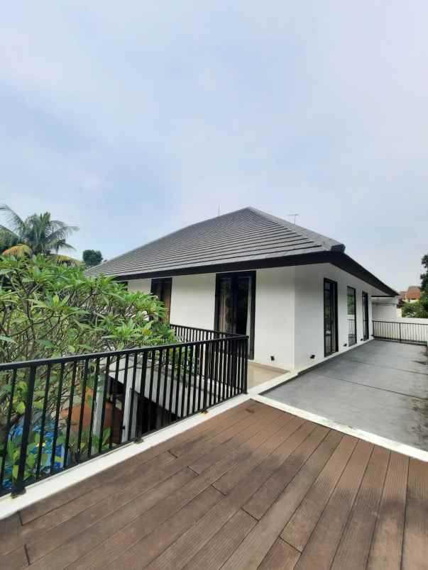dijual rumah kemang