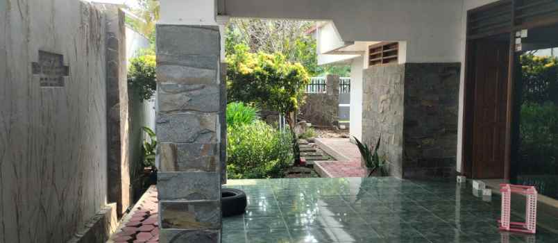 dijual rumah klampis