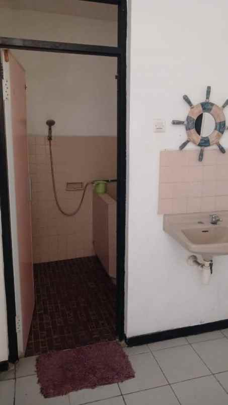 dijual rumah klampis semolo timur