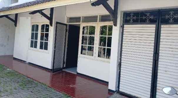 dijual rumah klampis semolo timur