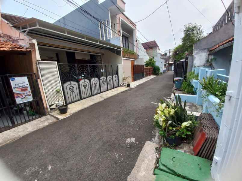 dijual rumah komplek abadi duren sawit