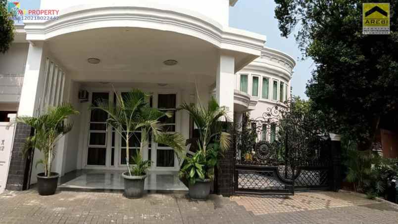 dijual rumah komplek giri loka 3 bsd