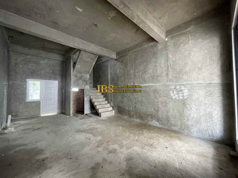 dijual rumah komplek madio regency