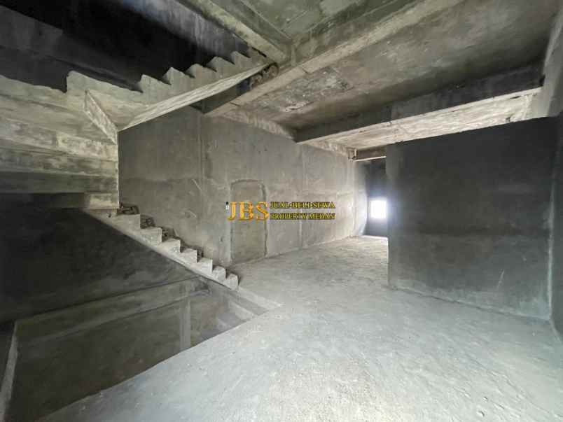 dijual rumah komplek madio regency