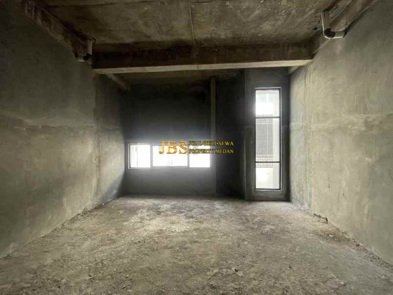 dijual rumah komplek madio regency