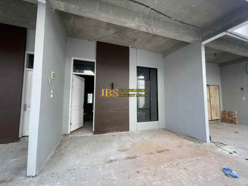 dijual rumah komplek madio regency