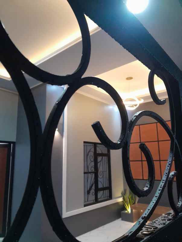 dijual rumah komplek rumah dasana indah