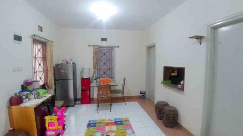 dijual rumah komplek sukasari sarijadi