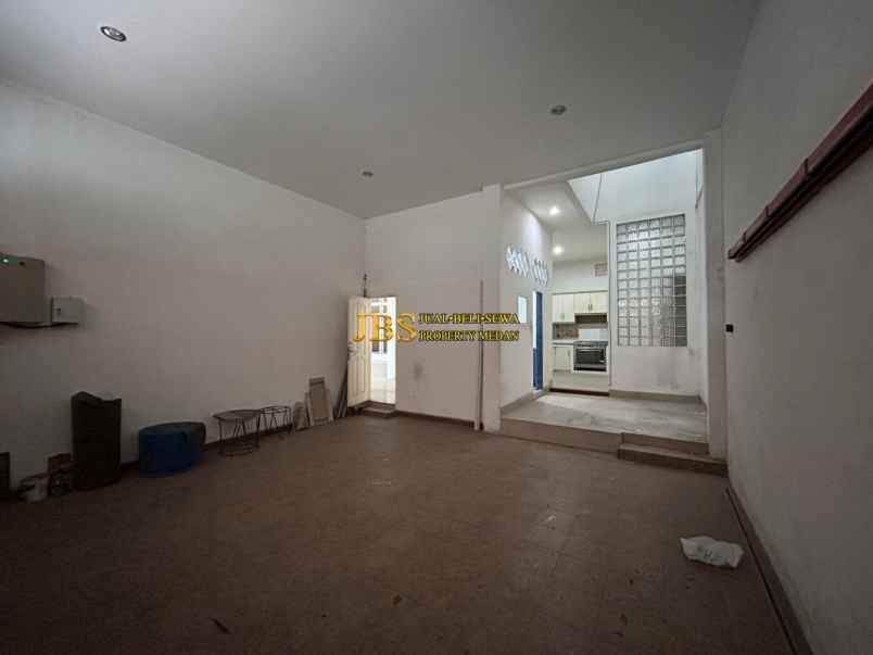 dijual rumah komplek taman malibu indah