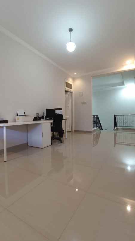 dijual rumah kota wisata cibubur