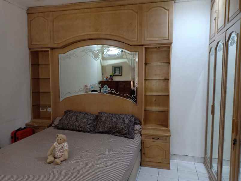 dijual rumah kota wisata cibubur