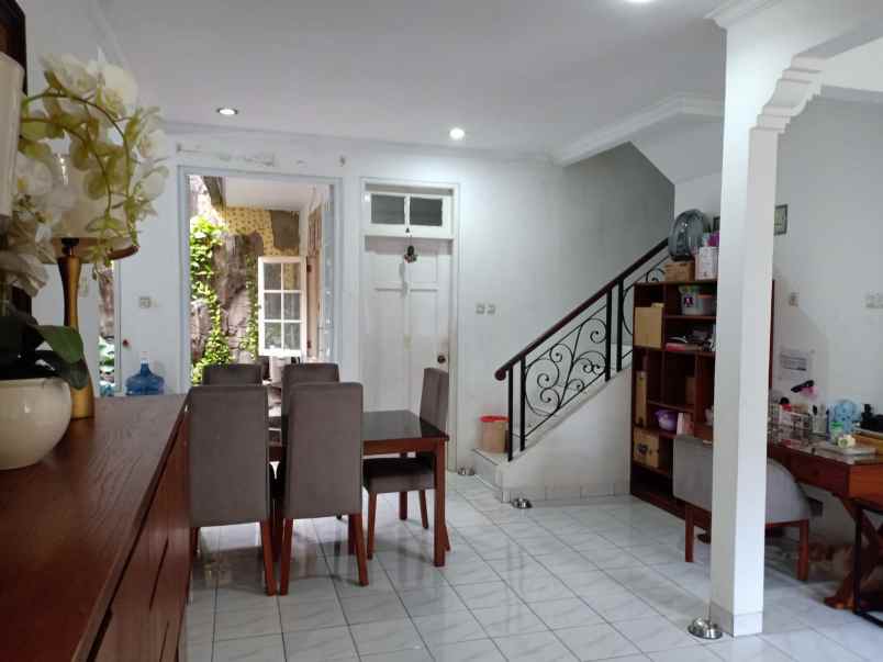 dijual rumah kota wisata cibubur