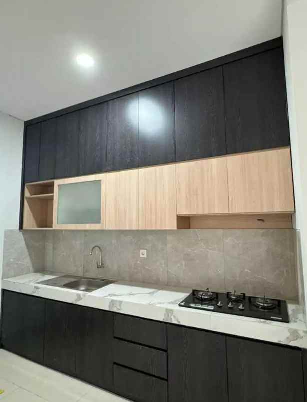 dijual rumah kota wisata cibubur