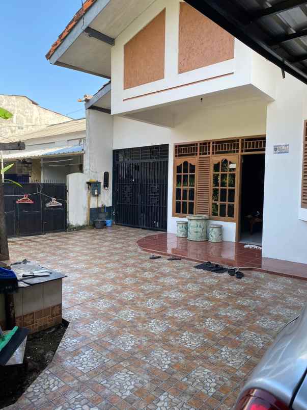 dijual rumah kukusan beji depok
