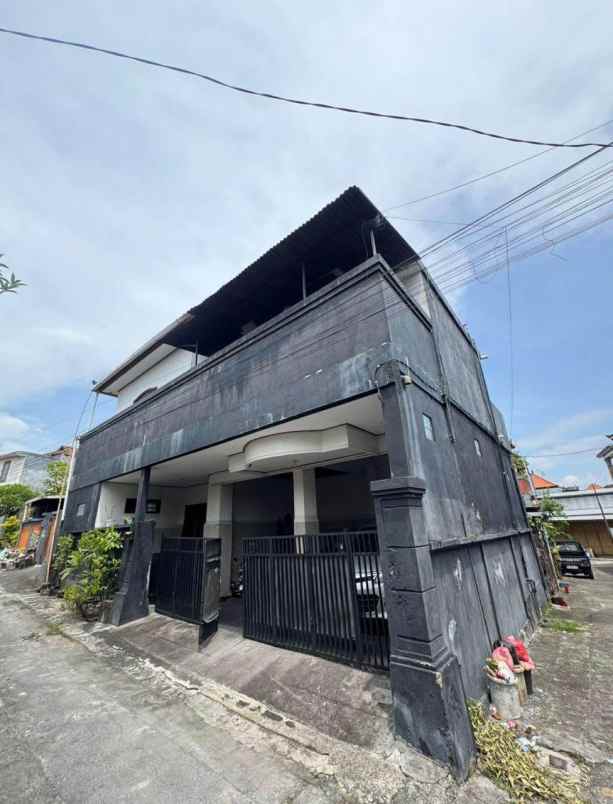 dijual rumah lantai 2 lokasi penamparan denpasar barat