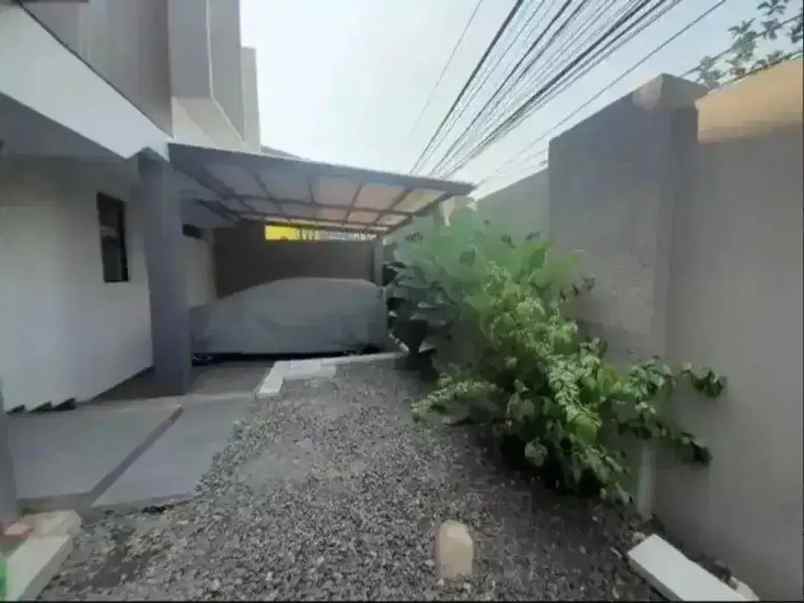 dijual rumah malaka