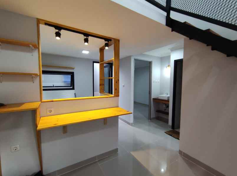 dijual rumah mampang