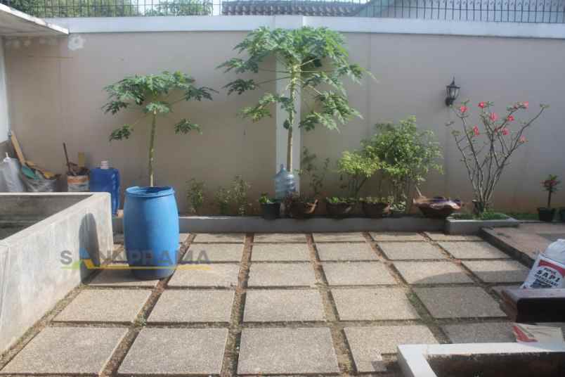 dijual rumah mampang