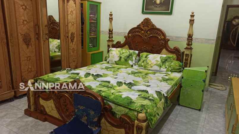 dijual rumah mampang