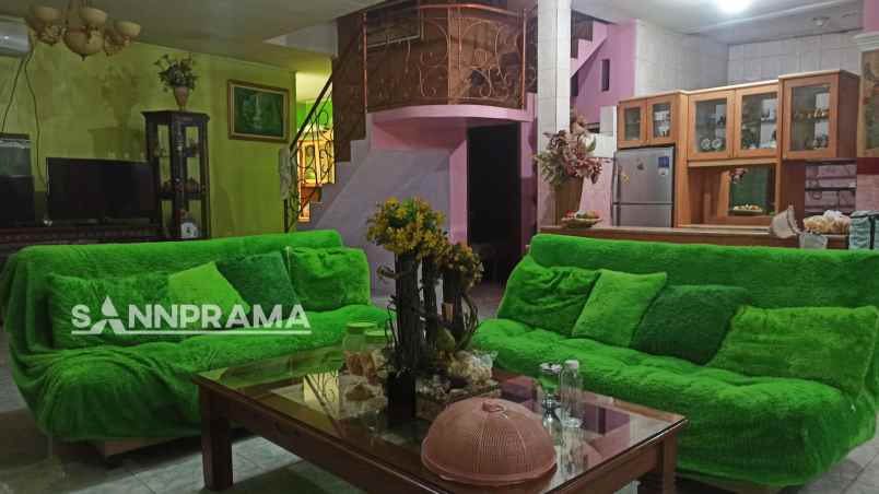 dijual rumah mampang