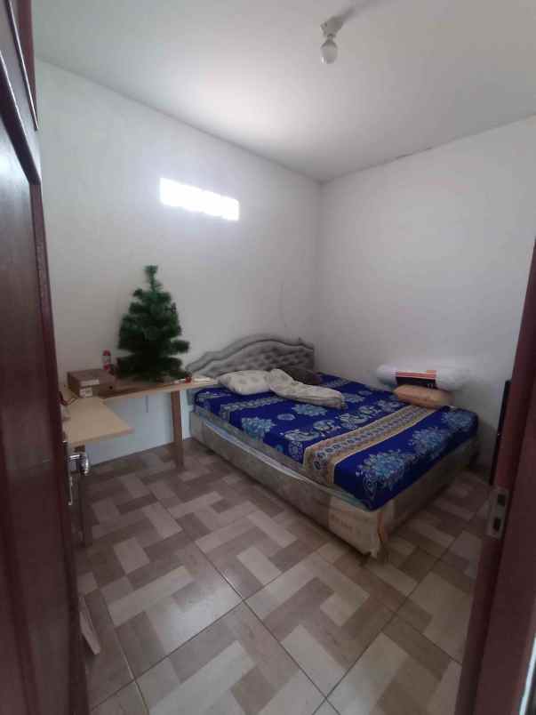 dijual rumah mampang pancoran mas depok