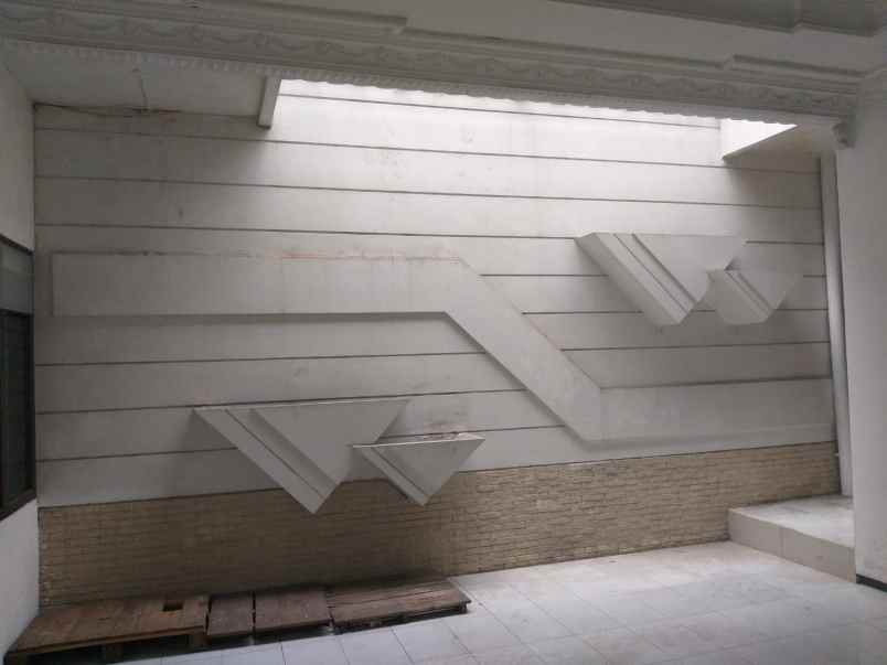 dijual rumah manyar jaya