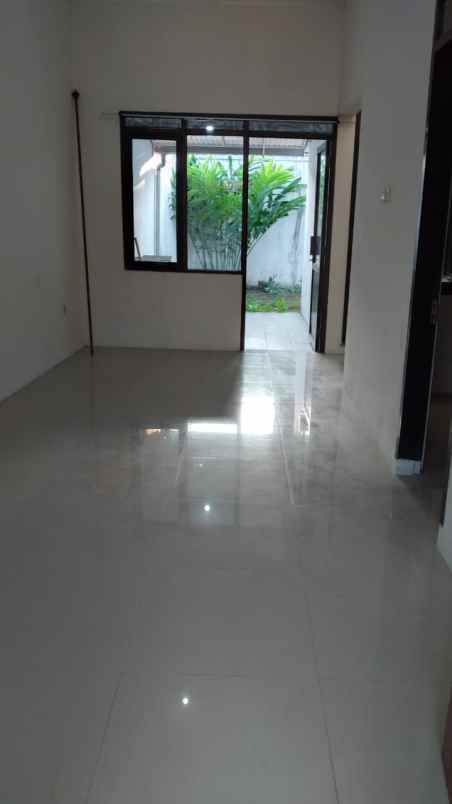 dijual rumah margahayu raya