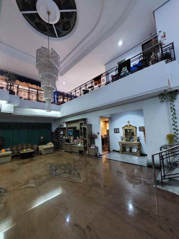 dijual rumah margorejo indah