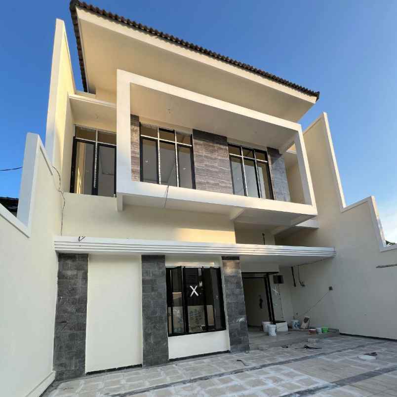 dijual rumah medayu utara