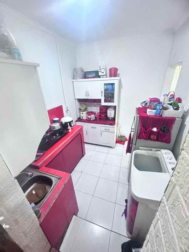 dijual rumah mega regency