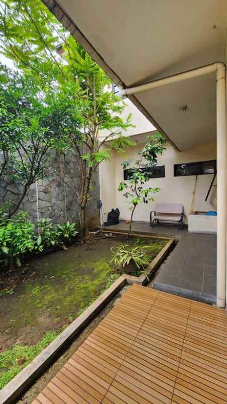 dijual rumah mewah dekat gedung sate bandung