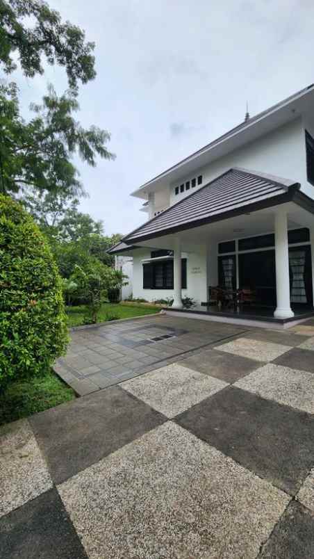 dijual rumah mewah dekat gedung sate bandung
