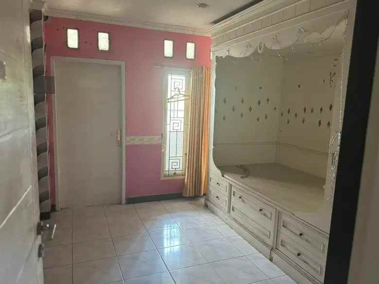 dijual rumah minimalis 3 lantai di lebak bulus