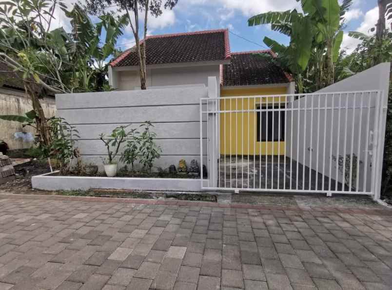 dijual rumah minimalis lokasi sibang gede