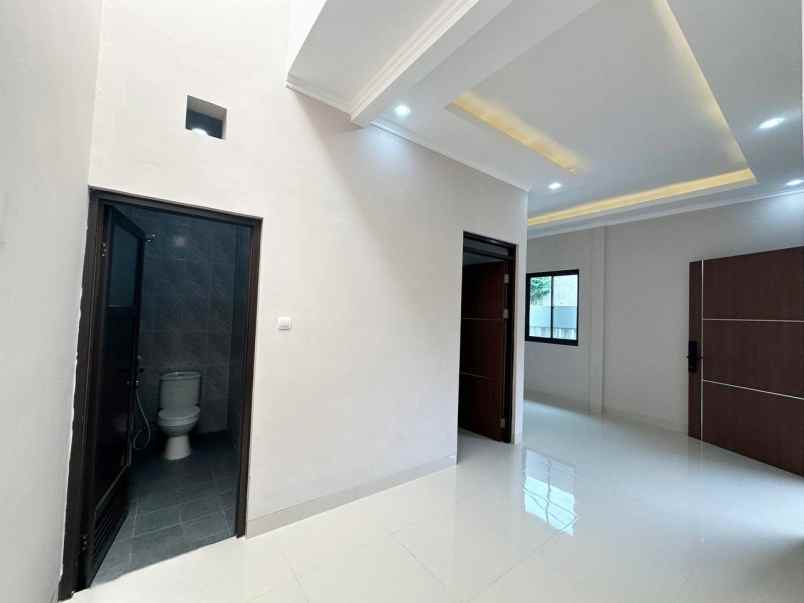dijual rumah munjul