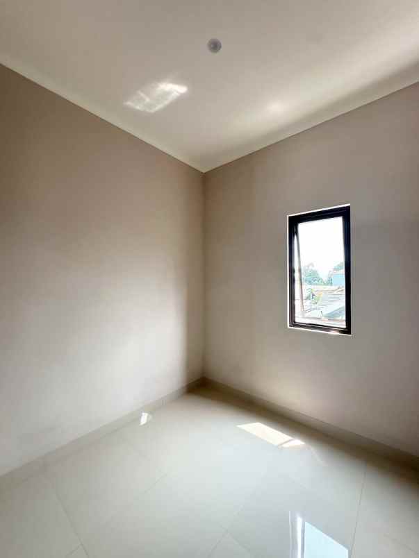 dijual rumah munjul