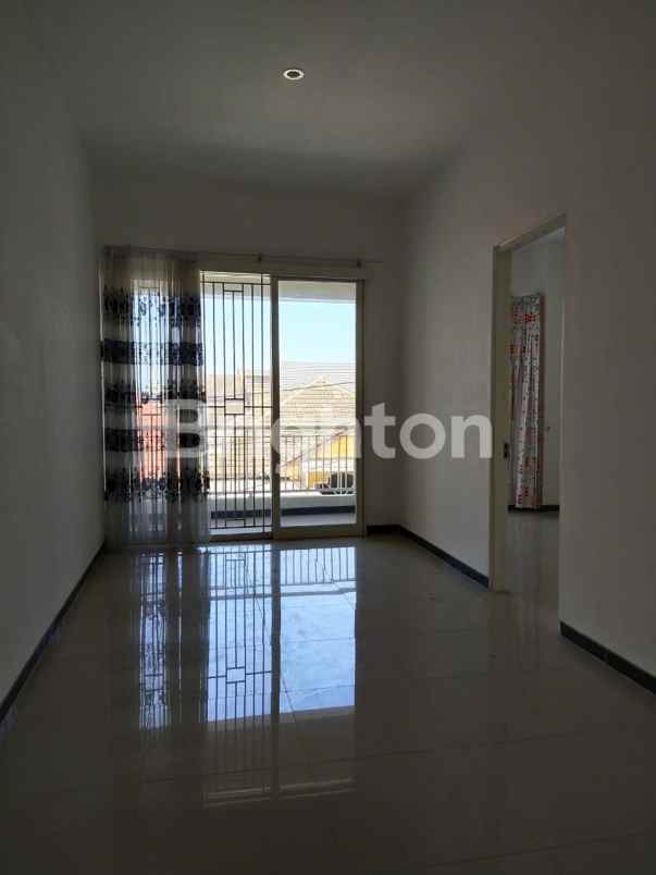 dijual rumah nirwana eksekutif